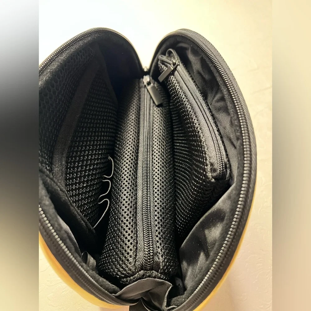Nordstrom Radiant Gold Cosmetic Case - Picture 8 of 12